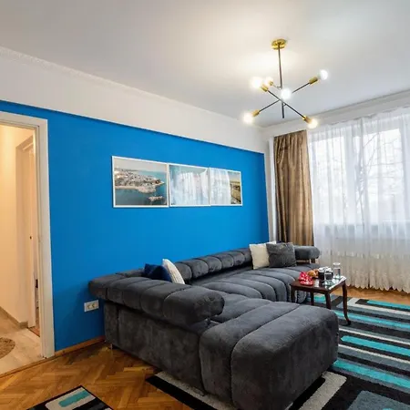 1br Walk To & Old Town Sol Апартаменти *