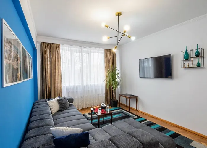 Solis T - Cosy Central Apt Walk To Beach & Caffes *