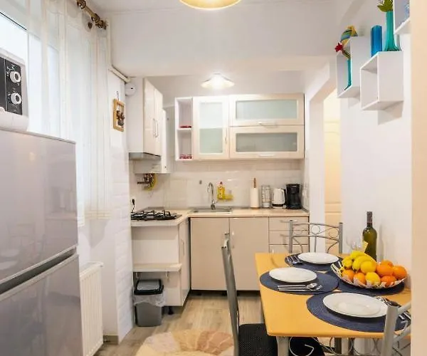 Solis T - Cosy Central Apt Walk To Beach & Caffes Апартаменты