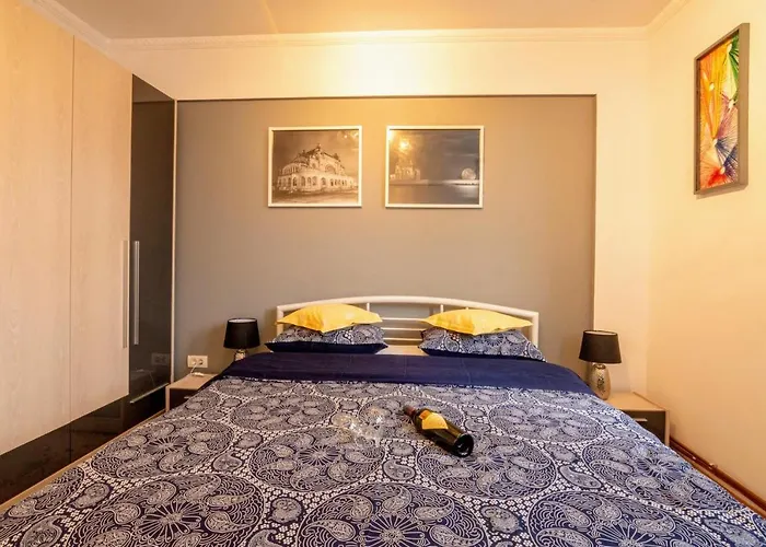 Solis T - Cosy Central Apt Walk To Beach & Caffes Апартаменты Констанца