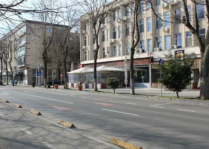 Апартаменты Solis T - Cosy Central Apt Walk To Beach & Caffes