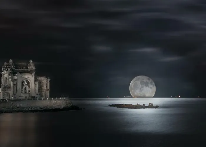 Solis T - Cosy Central Apt Walk To Beach & Caffes Констанца