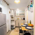 Solis T - Cosy Central Apt Walk To Beach & Caffes Apartmán