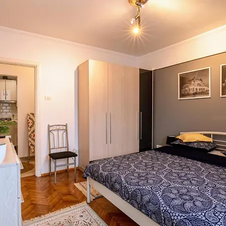 Apartmán Solis T - Cosy Central Apt Walk To Beach & Caffes *
