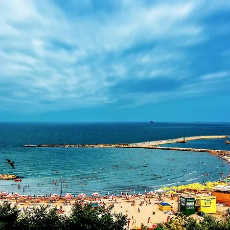 Modern & Stylish Excellent Location Superhost Apartment Constanta