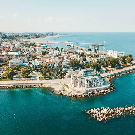 Modern & Stylish Excellent Location Superhost * Constanta