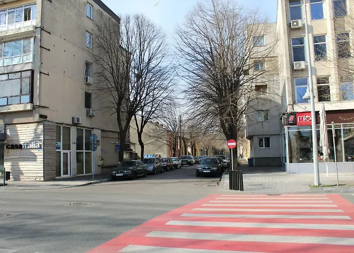 Apartment Solis T - Cosy Central Apt Walk To Beach & Caffes